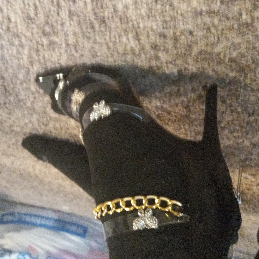 Heels - Picture 5 of 8